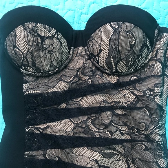 BEBE lace strapless corset dress - Picture 4 of 8